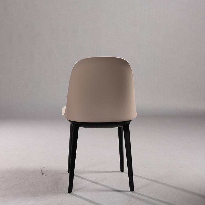 Ghế cà phê ngoài trời bằng nhựa đúc Minimalist GAI51