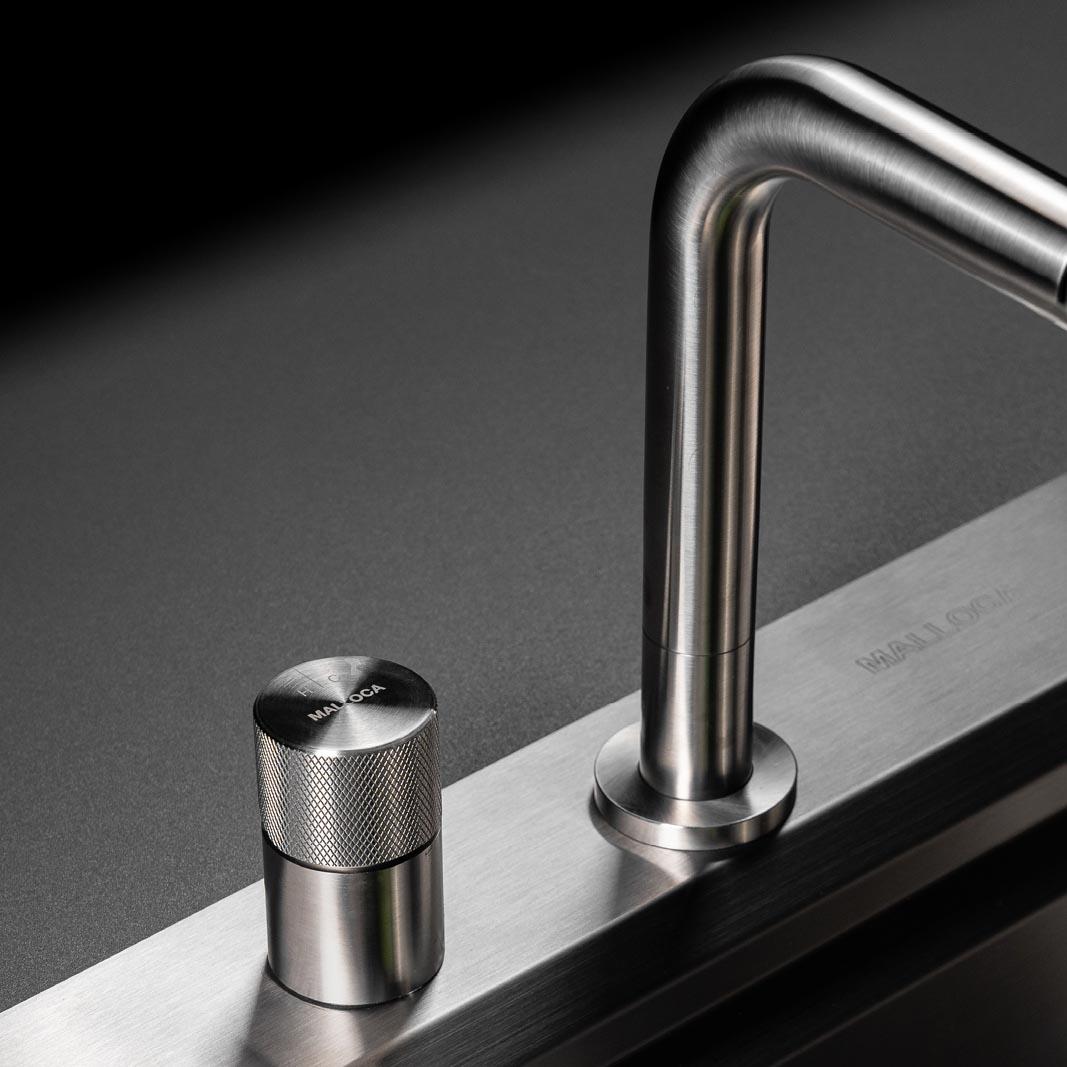 Vòi rửa chén dây rút tiện lợi Malloca K068-PO 10