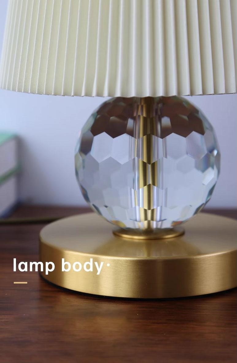 Đèn bàn bằng đồng cảm ứng thân pha lê vải xếp li ZHM896 8